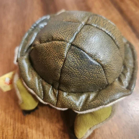 Folkmanis Turtle Finger Puppet Retractable Shell Plush Toy Green Brown 5 Inch - Picture 2 of 7